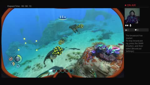 MERRY CHRISTMAS! FIRST TIME SUBNAUTICA well im scared but still drinking LETS HAVE FUN!