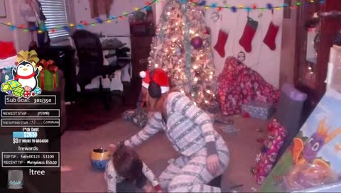 [not live but in chat] Let me know what you got for christmas! | !tree | !rewards