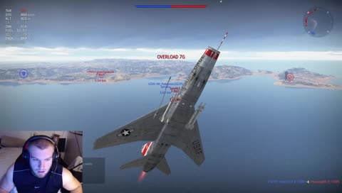 Merry Christmas:) Come watch war thunder with HumanitySeeker and I