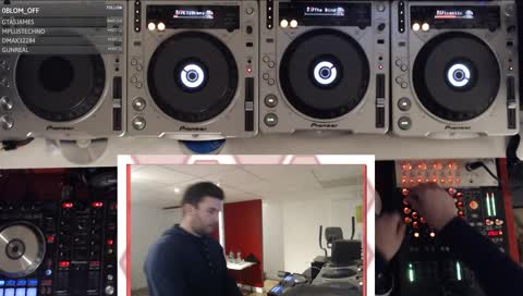 Guest DJ Nikolae + Decary | Techno, minimal, tech house 