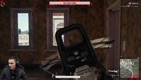 la jambe, avec le pied !