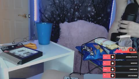 i’m PMSing ... long stream today 💝