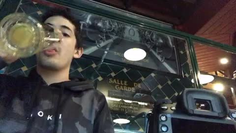 Nick streaming the stream