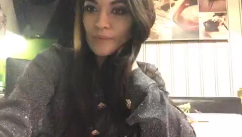 Ирония судьбы и я на 5 минут к вам ♥️
