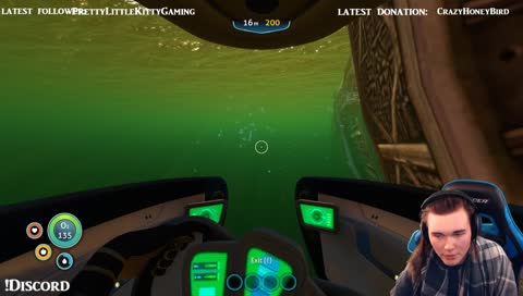Subnautica | noob learning things | Join chat and help me out!