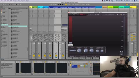 Watch SYNZ mix his upcoming album "Satire"