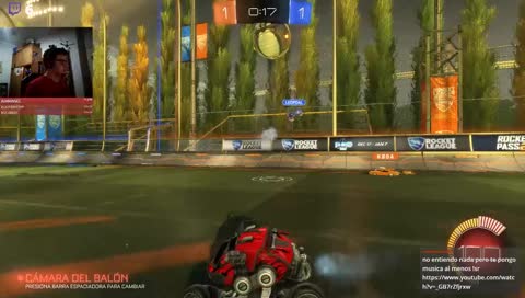 golpeando una pelota con un auto el juego !loots