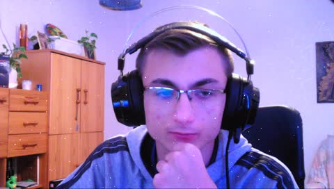 fortnite is aliive?! 🔴 !prime for free sub - Support a Creator Code: MINECRAFT_BG