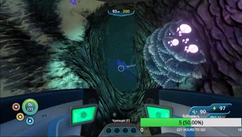 subnautica pokousim se prezit :)