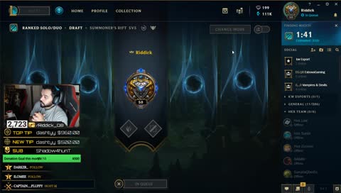 اعتزلت ببجي موبايل و حولت League of legends