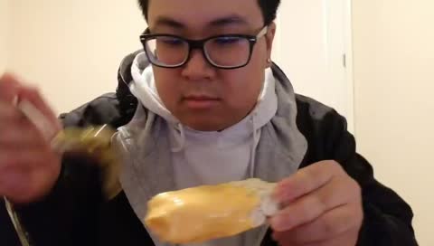 WE ARE FUCKING BACK!!! EATING RAMEN AGAIN DAY #11!!! <3