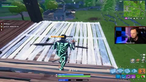 Solo | God Lørdag alle sammen! | !instagram | Creatorcode: NiansLIVE