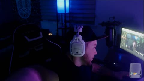 FeelsBadMan !luna !twitter !discord