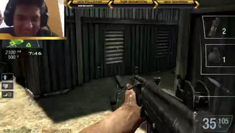 JUGANDO CALL OF DUTY BLACK OPS DES PS VITA