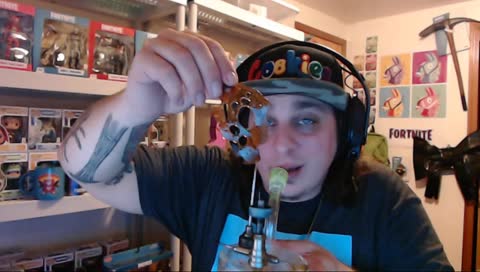 FORTNITE AFTERDARK!!! PRO STONER PLAYS!!! SLAB DAB!!! 250 SUB GRIND!!! 32K FOLLOWER GRIND!!! FOLLOW/SUB NOW!!!