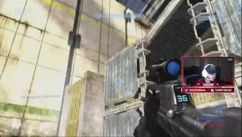 The Halo Photographer
