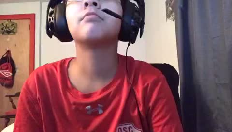 Playing Fortnite with pfefplayz0