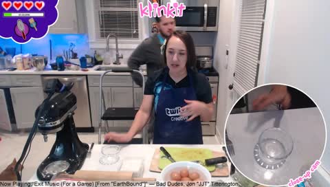 🎮[Video Game Kitchen]🎮EarthBound's Picnic Lunch 🥪🍓🍰  (with cake!)