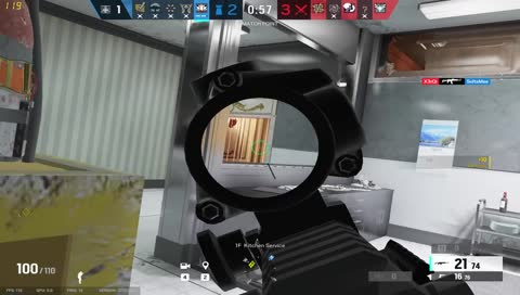 الدو حقي يكلتش نفس ما يسوي كل يوم عشان كذا لا تستغرب لانه اذا طفش كلتش