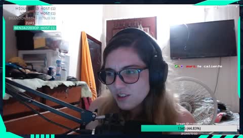 fantasma en el cuarto de Rae