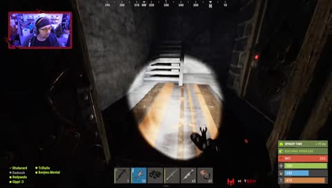 Mateo hat die SMG von Mateo bekommen