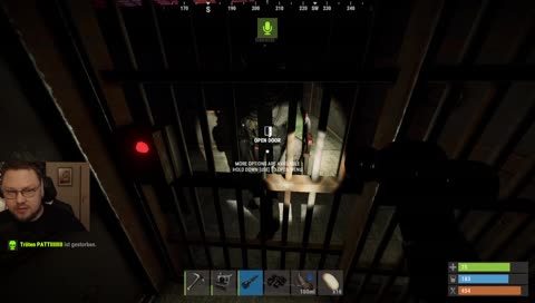 General, was läuft da mit meiner Frau ??? XD 