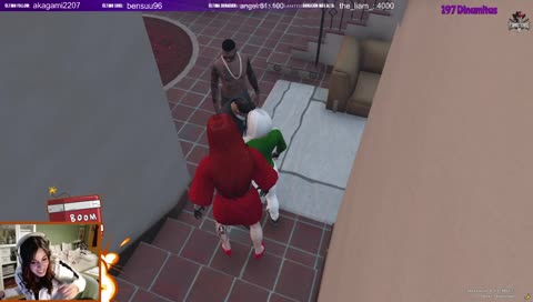 Luna drogada con una pipa... qué puede salir mal