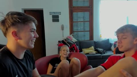 MASSI EL CHUPA DEDOS