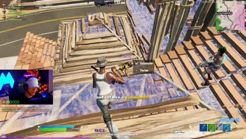 MAIS IL A UN HPPPPPPPPPEEEEEEEEEEE