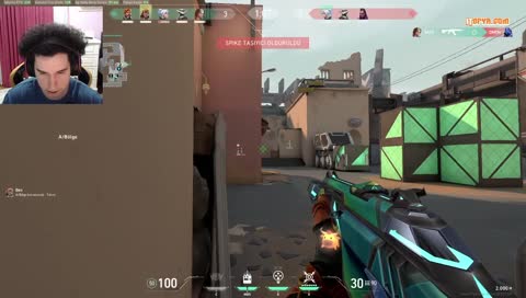 legoo ağzıma veriyor