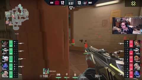 TenZ displaying his inhuman mechancial abilities