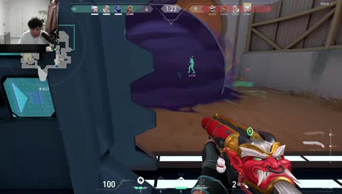 自爆タックル