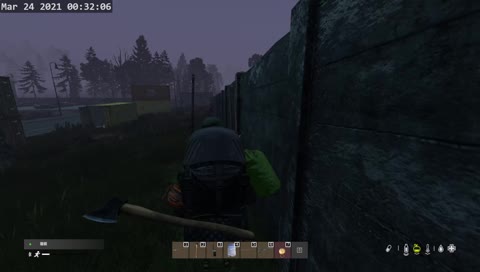 爬到卡住了 KEKW