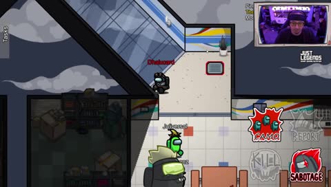 Juli fällt einfach um. LUL