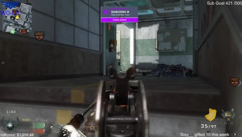 OW Player playing COD