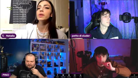 Ci sono i fantasmi, la porta si apre da sola!