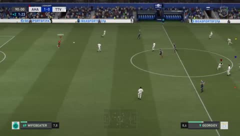 Izze apekatt clutcher opp på overtid