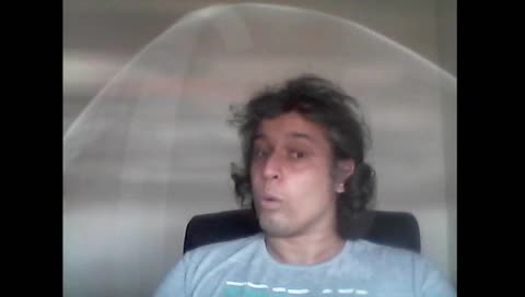 Georgy hits himself in the head!