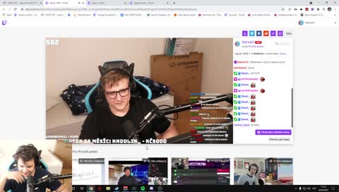 ONA HRAJE MINECRAFT!