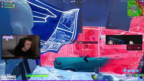 ER SITZT IM AUTO !!!!!!!!