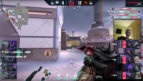 Patiphan mit csinál gyerekek ?