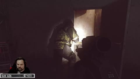 Kdo hodil ten granát ?