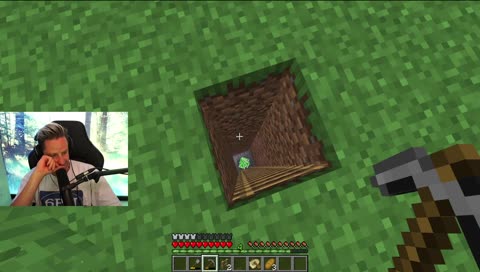 Creeper lernt Klettern