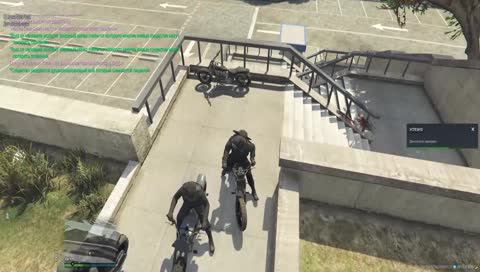 Взял ушко и пальчик, пока волосатый мальчик