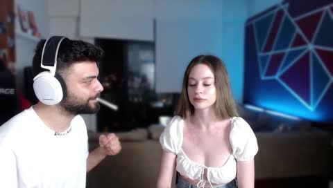İLK ÖPÜCÜK <3