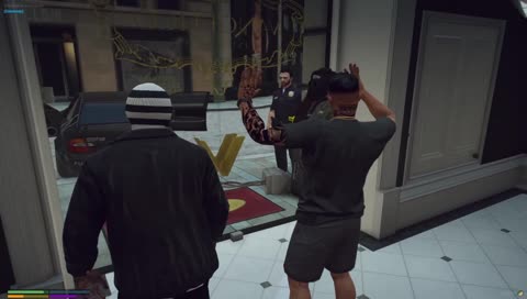 Rakim s Leiou utekajú zo zlatníctva