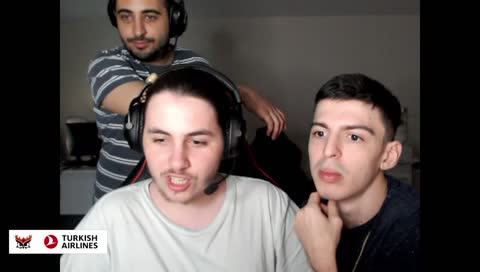 manyak değilliiim batuuuuzzziiin fanıyım ay lav yu