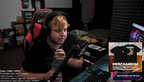 MarweX šukal slepici