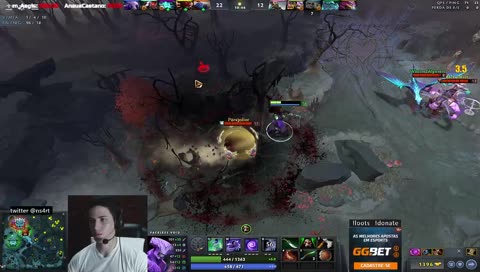 quando você bate o dedinho no pé da cadeira