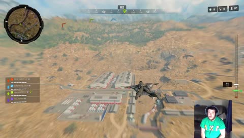 Taylor catches hands